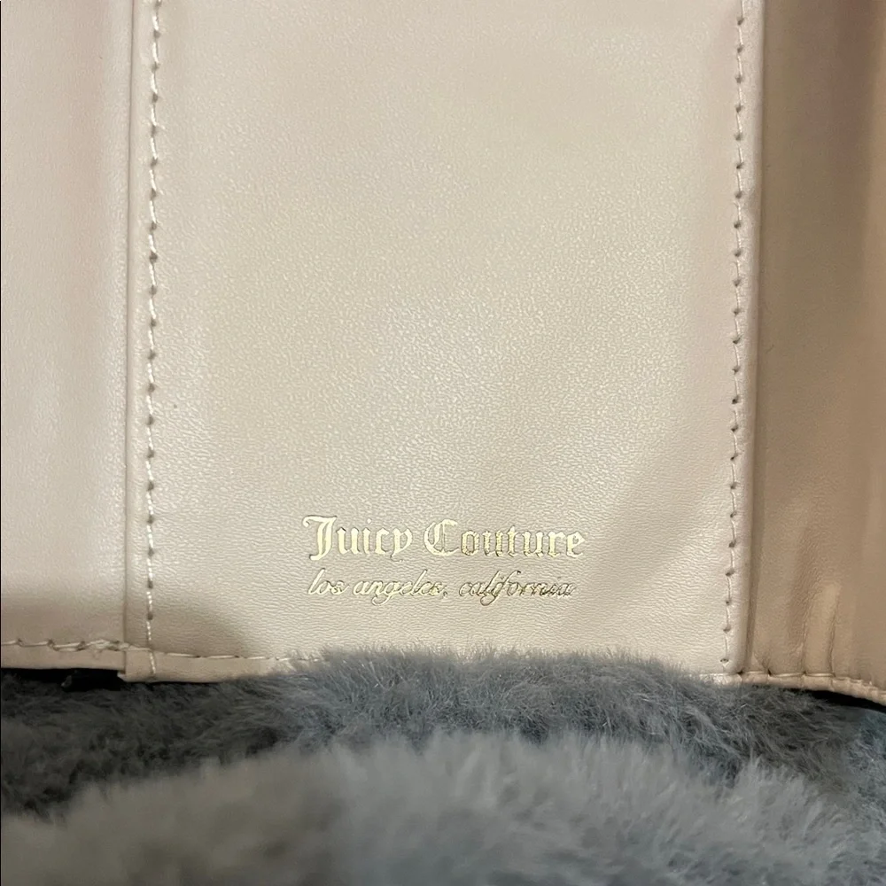 Juicy Couture Black Heart Quilted Wallet NWT retail $35